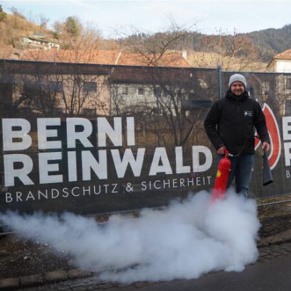bernie, reinwald, flameyy, brandschutz, brandschutzbox, gloria feuerlöscher, sicherheit, feuerlöscher, feuer, brand, feuerlöscher kaufen, feuerlöscher überprüfen, schaumlöscher, co2 löscher,